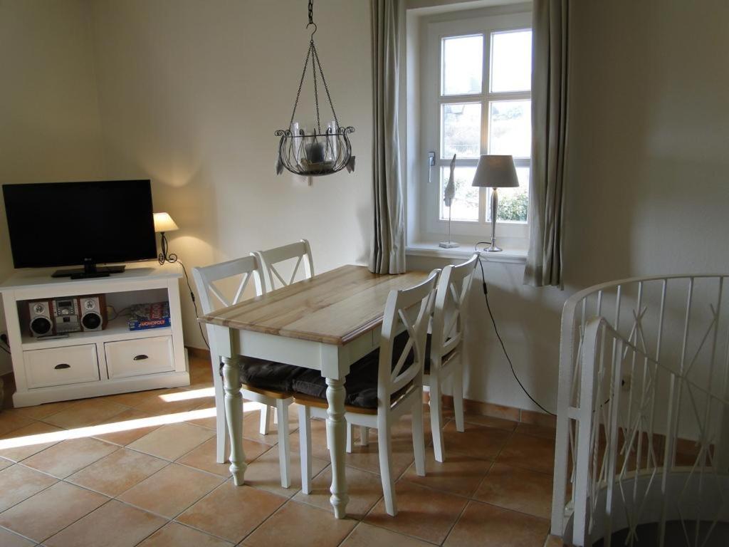 Raantem Hues, Ra 08 Apartment *